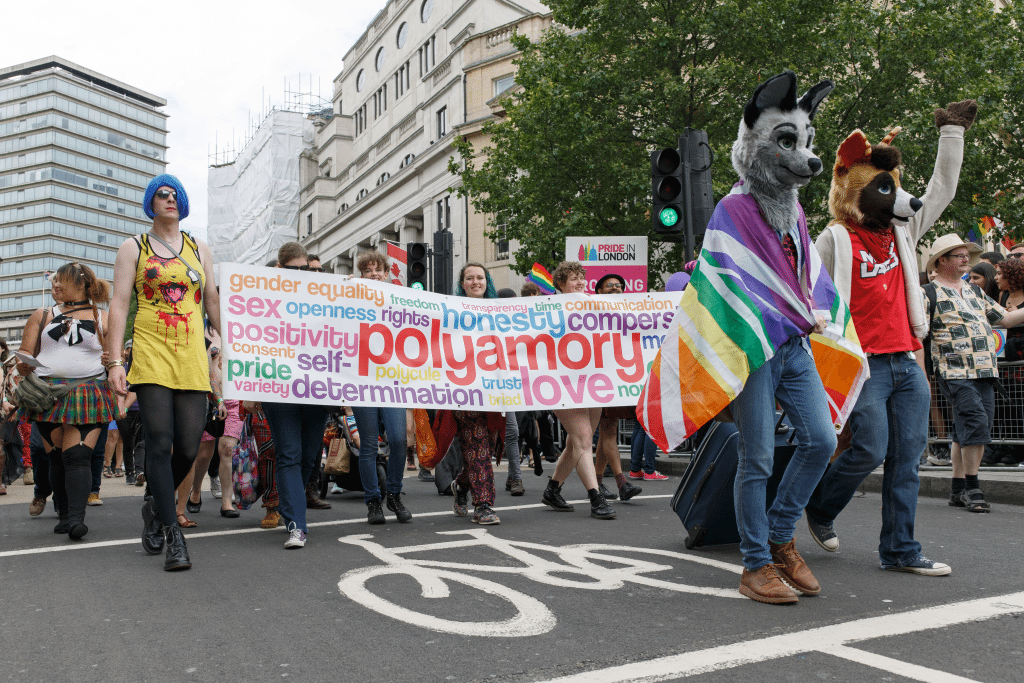 Pride_in_London_2016_-_Polyamorous_people_in_the_parade
